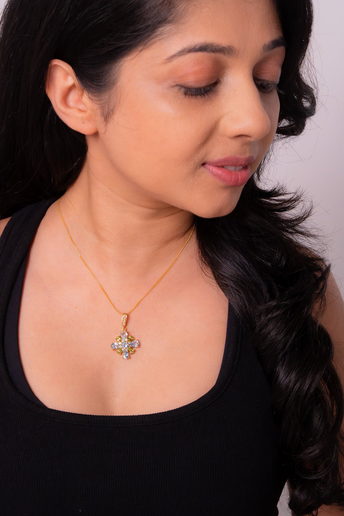 Handmade Sterling Silver Peridot & Blue Topaz Darya Necklace - CLJ688