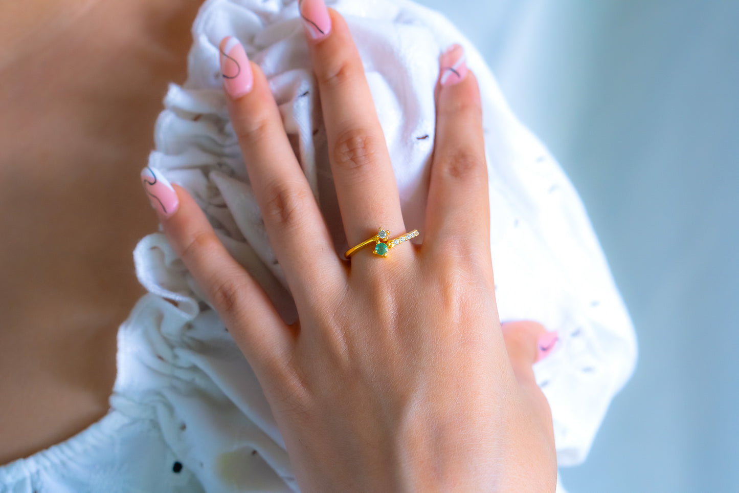 Emerald Kendra Ring - CLJ531