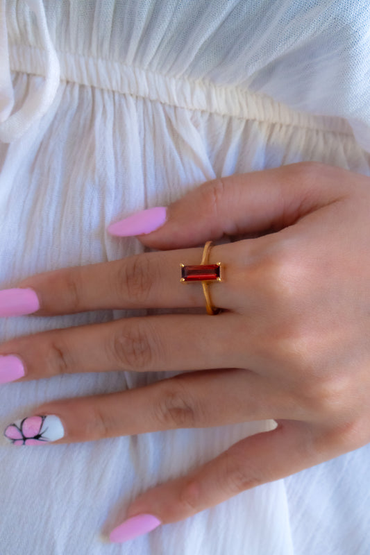 Garnet Gamora Ring - CLJ580R