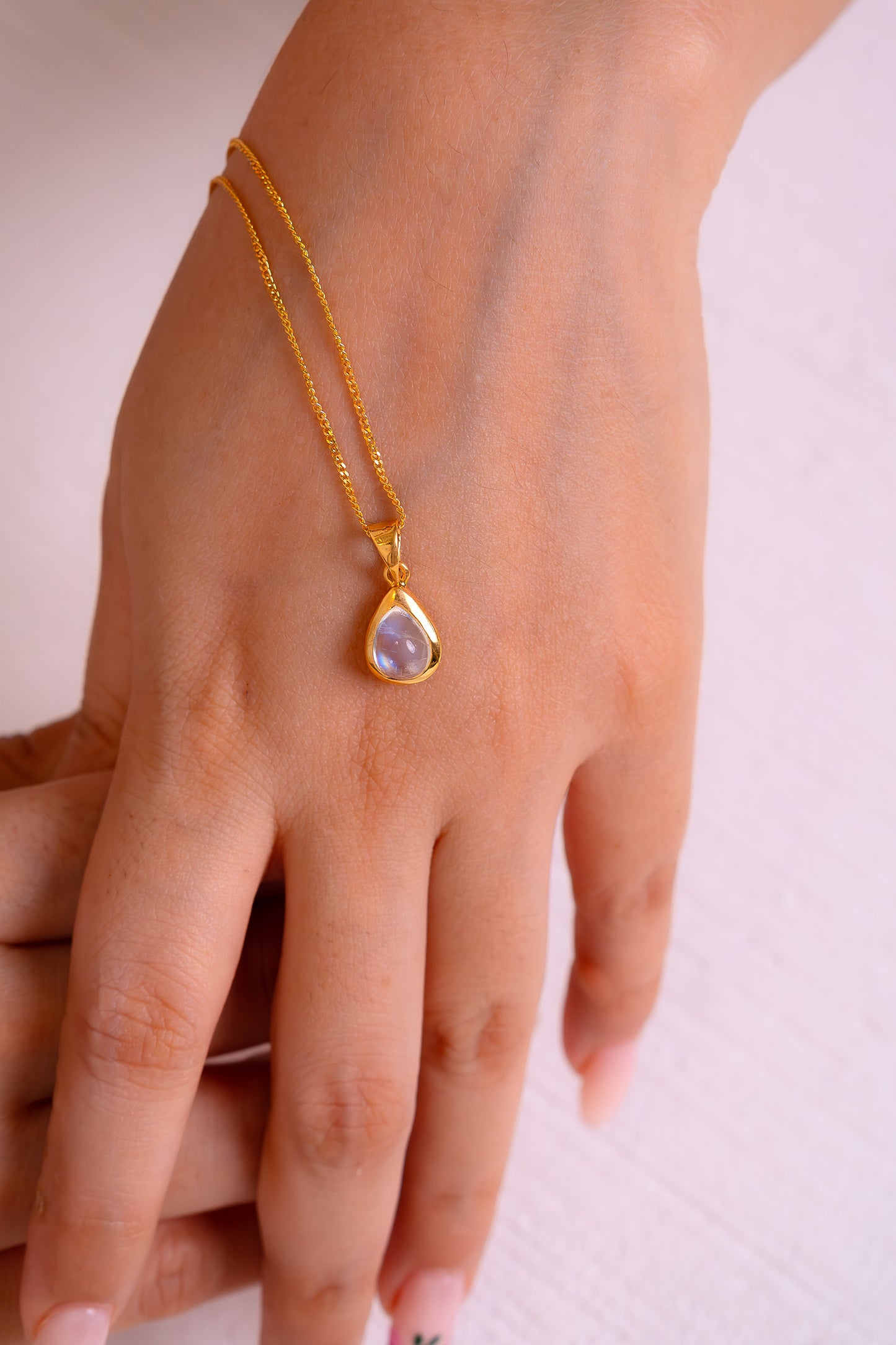 Handmade Sterling Silver Rainbow Moonstone Lina Necklace - CLJ815