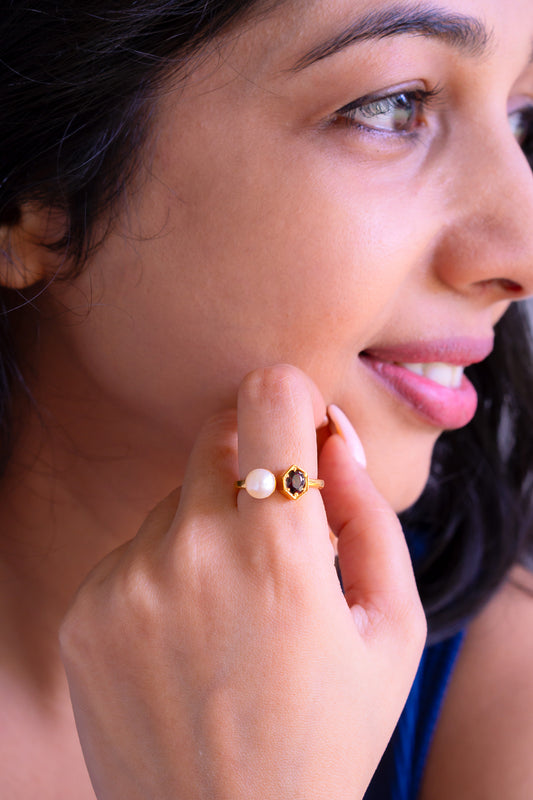 Garnet & Cultured Pearl Eira Ring - CLJ631G