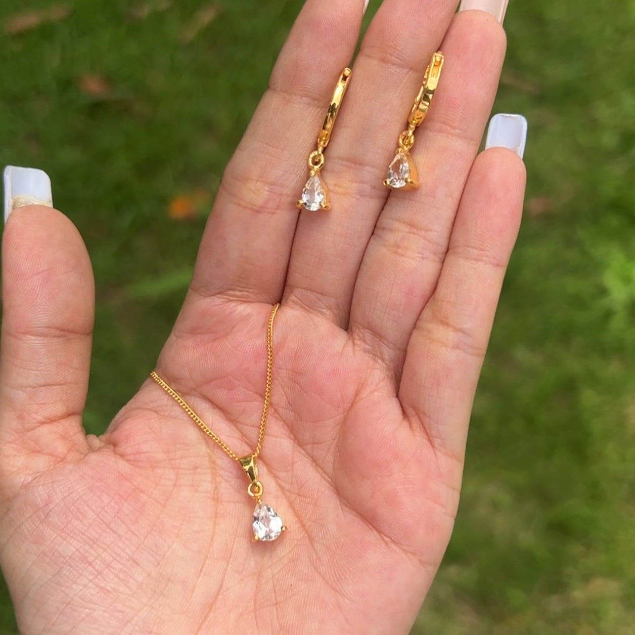 White Topaz Adoline Set - CLJ587