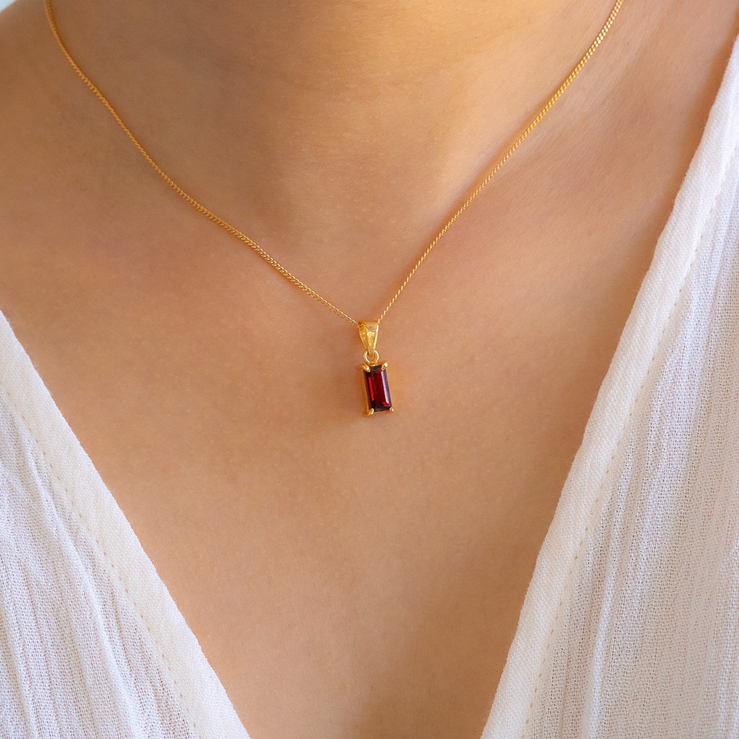 Garnet Gamora Necklace - CLJ580