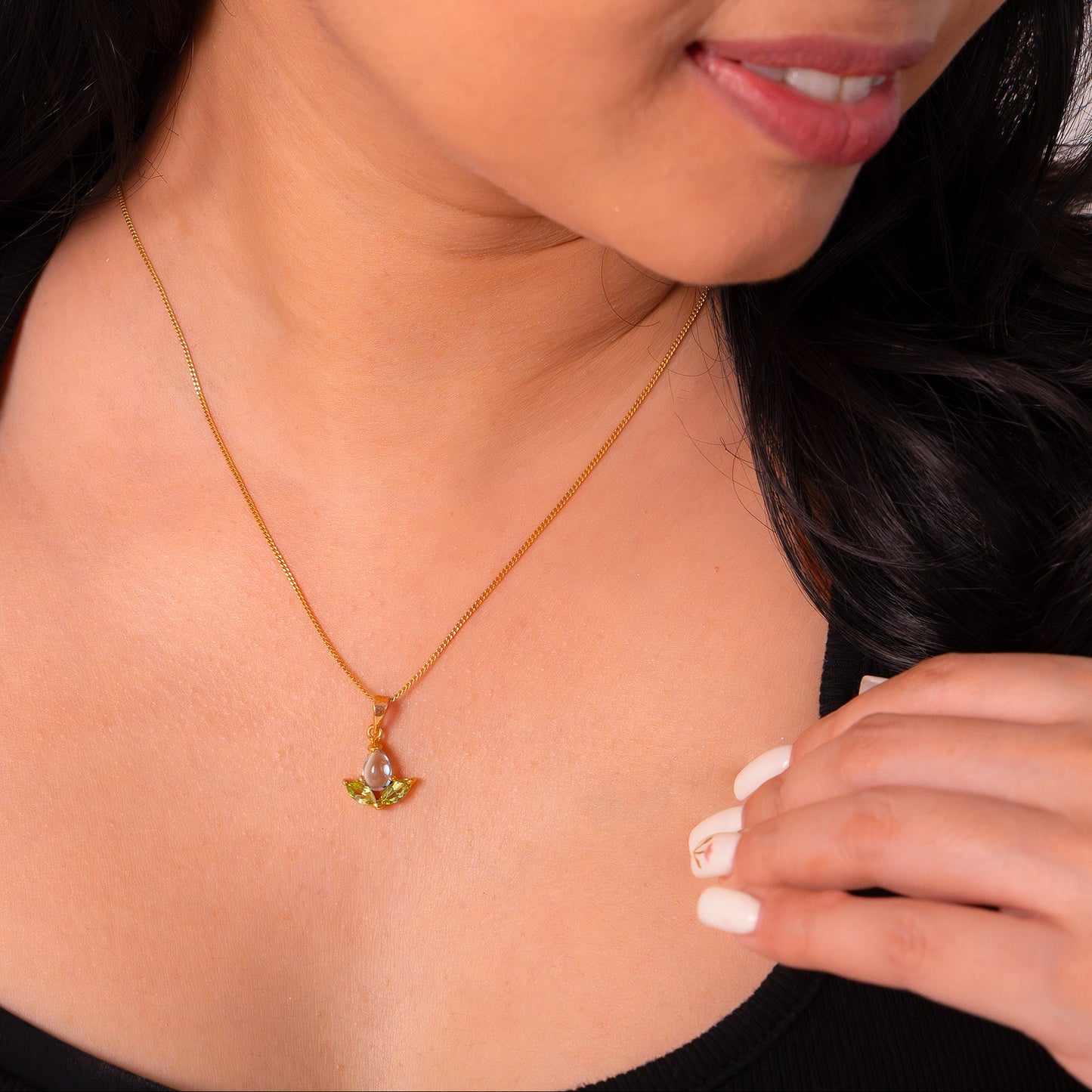 Blue Topaz(Cabachon) & Peridot Emelia Necklace - CLJ917
