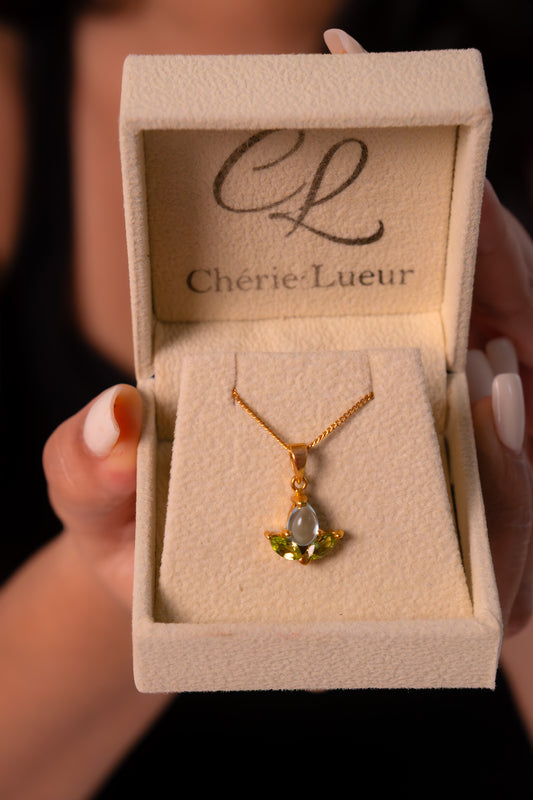 Blue Topaz(Cabachon) & Peridot Emelia Necklace - CLJ917