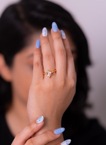 White Topaz Evanna Ring - CLJ945
