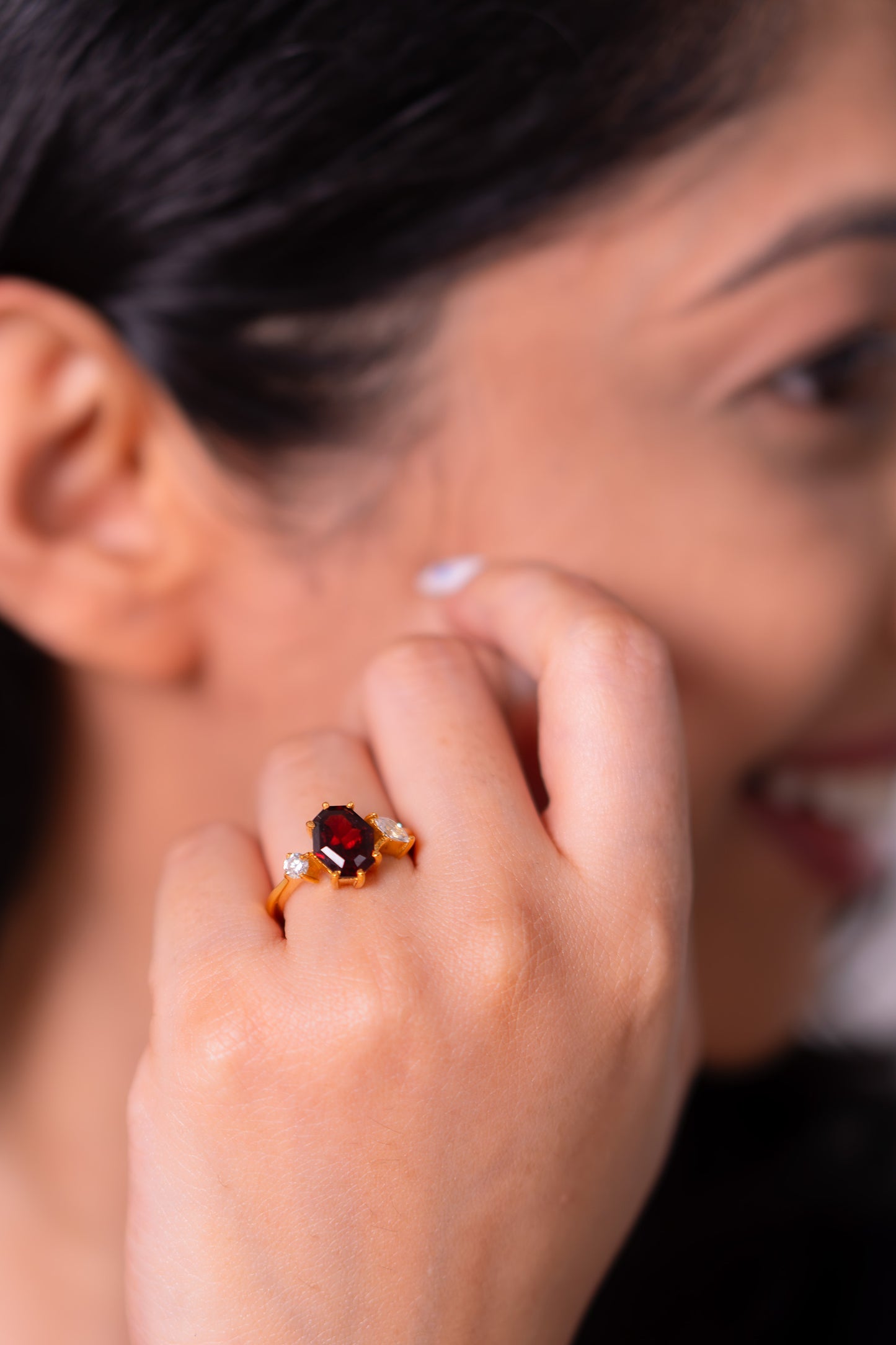 Garnet Meredith Ring - CLJ943
