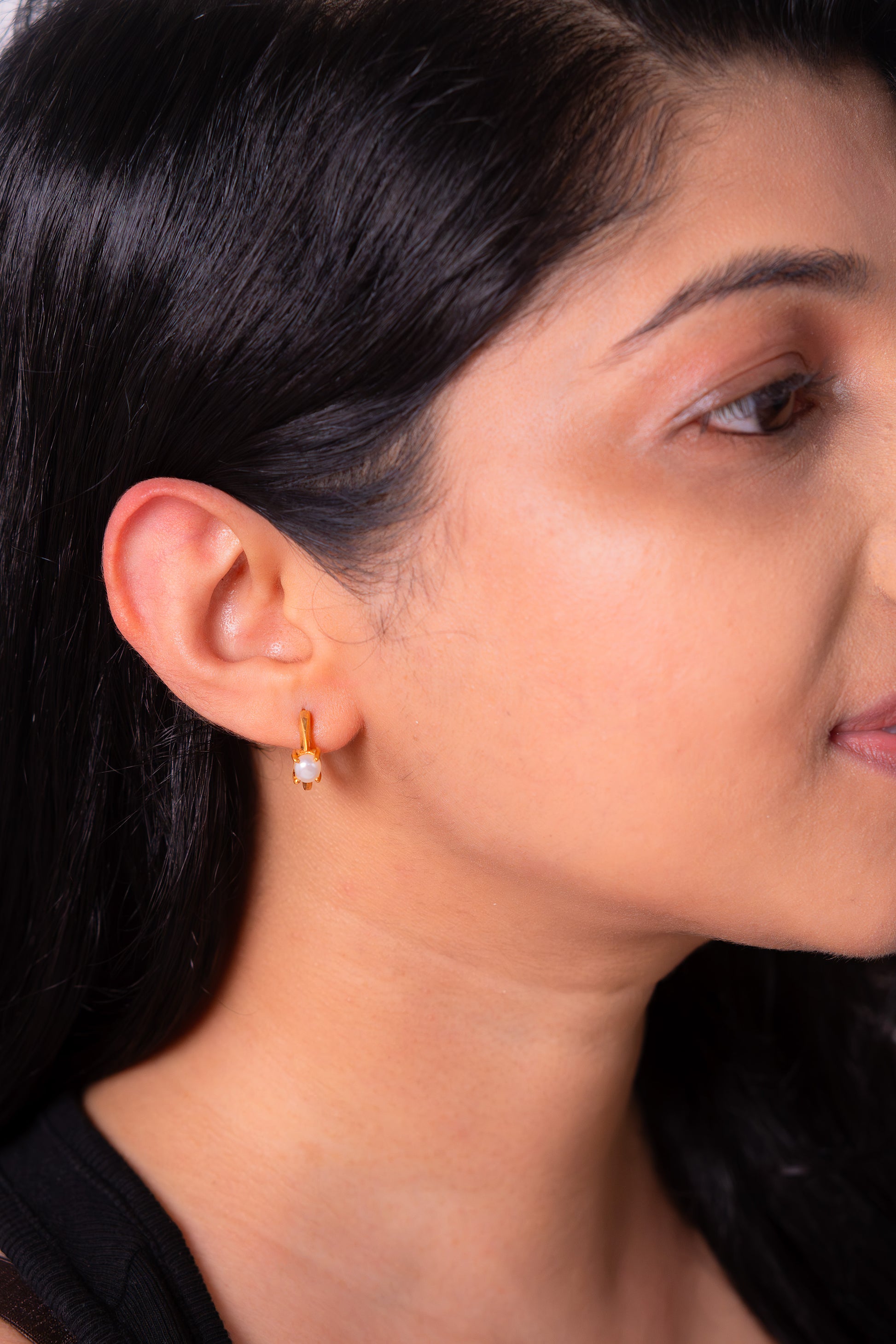 Cultured Pearl Olivia Hoop Earrings - CLJ419