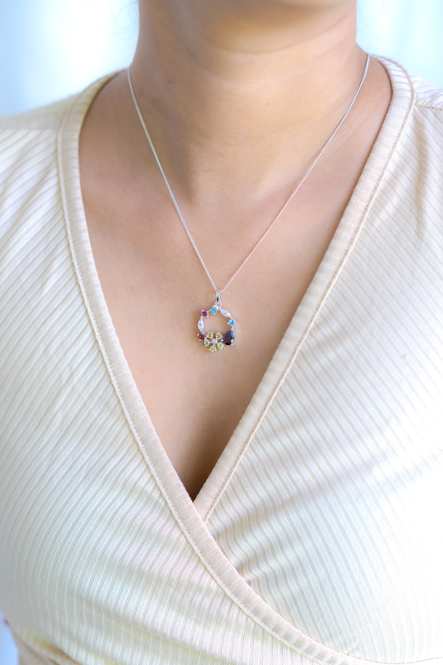 Blue Topaz,Peridot and Garnet & White Topaz iris Necklace - CLJ451