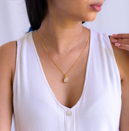 Moonstone Mystic Necklace - CLJ319