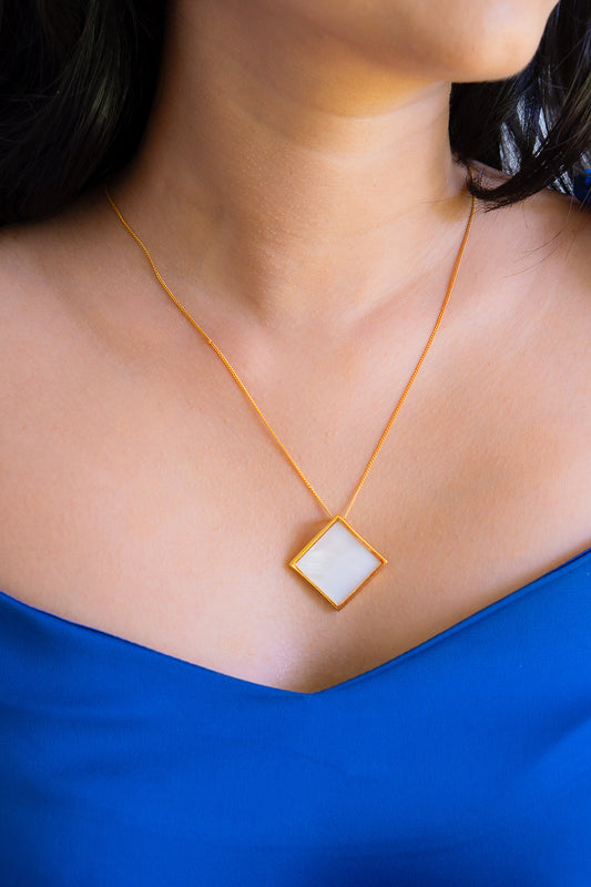 Mother of Pearl Talia Necklace - CLJ628N