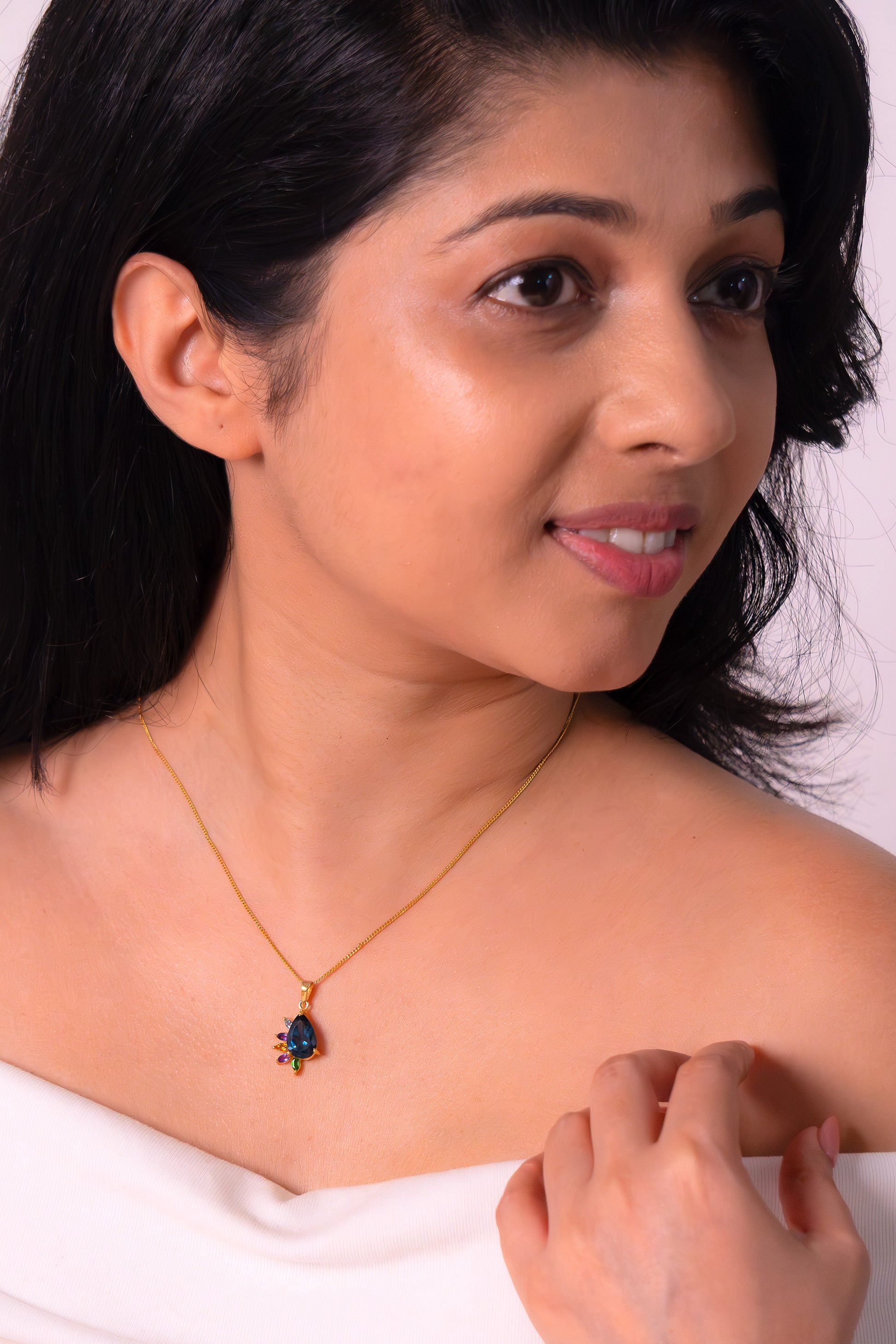 Handmade London Blue Topaz, Amethyst, Citrine, Blue Topaz, Chromium Diopside Vaanya Necklace - CLJ871