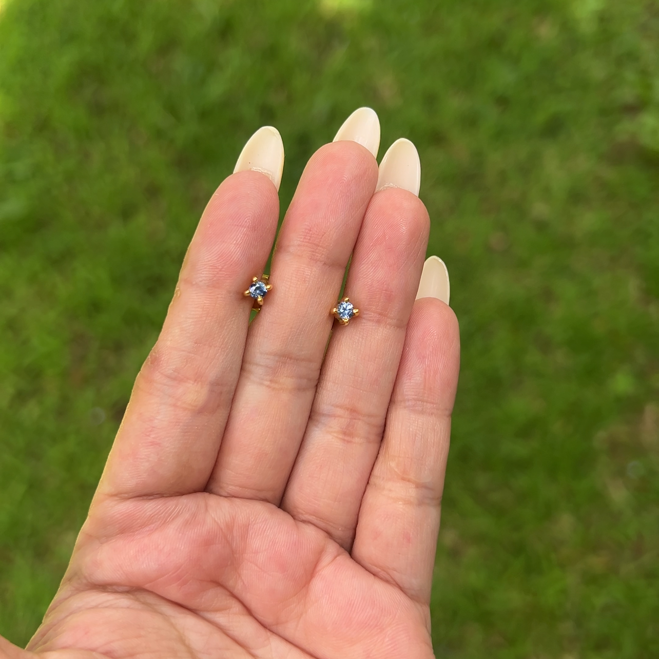 Blue Sapphire Daisy Earrings - CLJ597BS