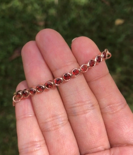 Garnet Elsa Bracelet - CLJ467G