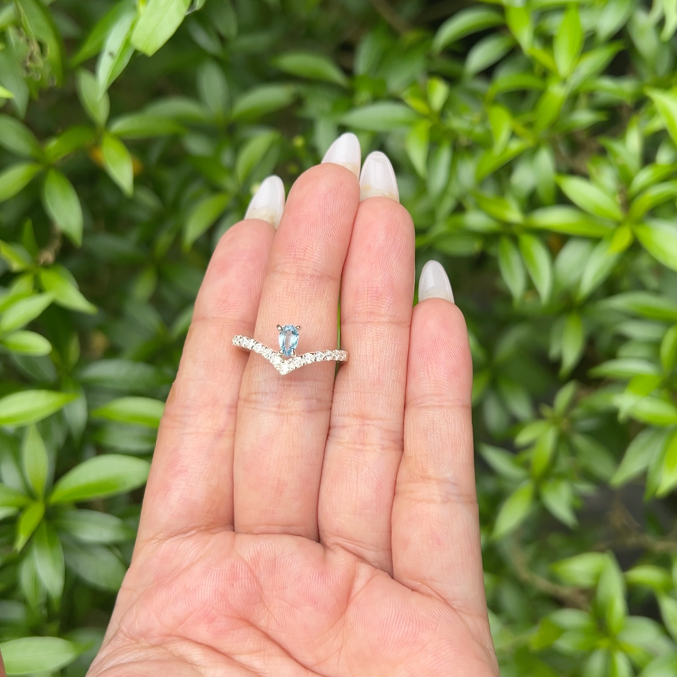 Handmade Sterling Silver Blue Topaz Zirina Ring - CLJ786B