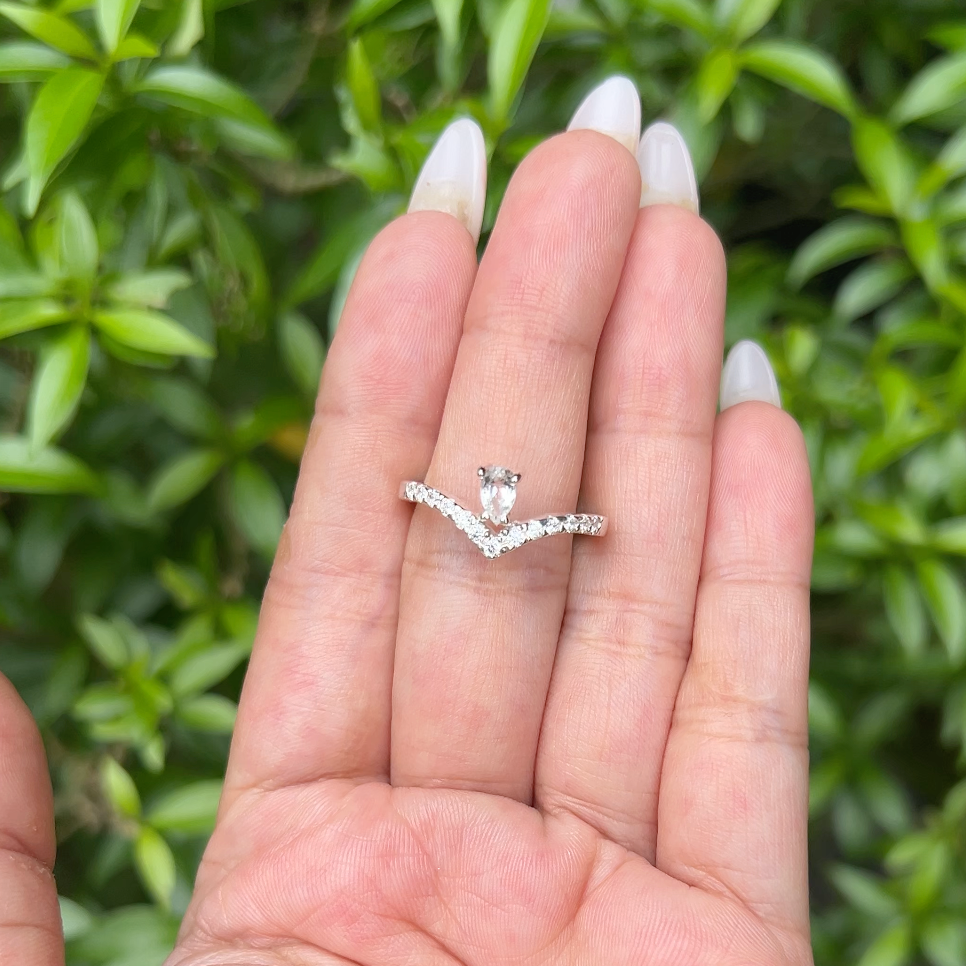 Handmade Sterlinf Silver White Topaz Zirina Ring - CLJ786W