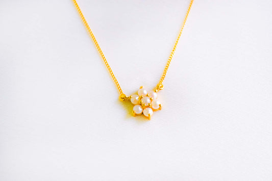 Cultured Pearl Daisy Flower Necklace - CLJ259